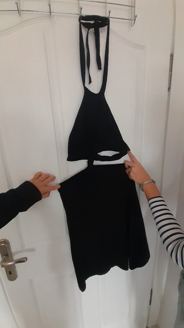 Yüksek Yakalı Siyah Gotik Midi Kıyafet - Görsel 4