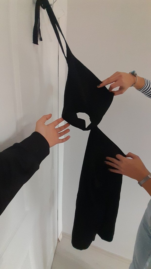 Yüksek Yakalı Siyah Gotik Midi Kıyafet - Görsel 5