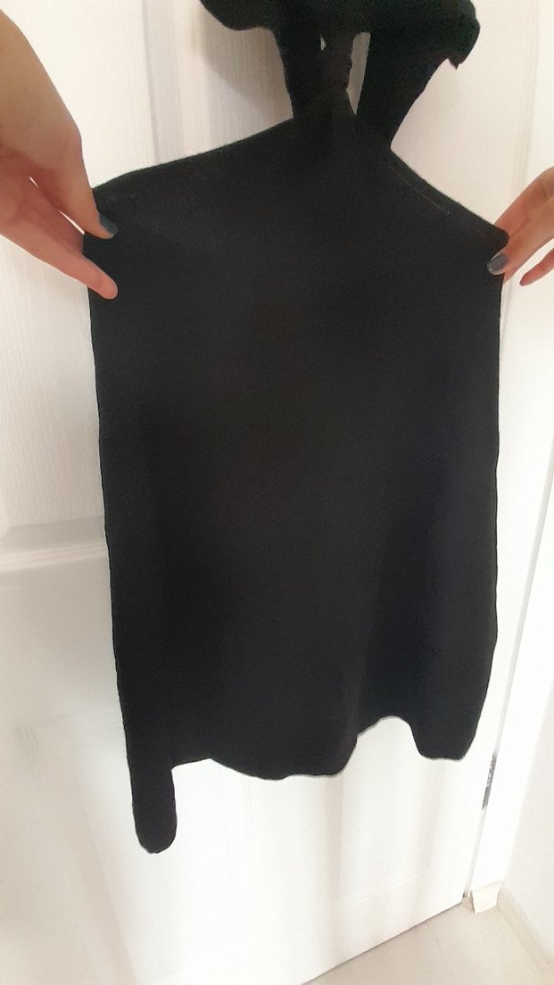 Yüksek Yakalı Siyah Gotik Midi Kıyafet - Görsel 3