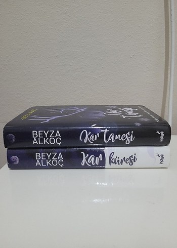 Beyza Alkoç'tan Kar Tanesi ve Kar Küresi Serisi Ciltli Set