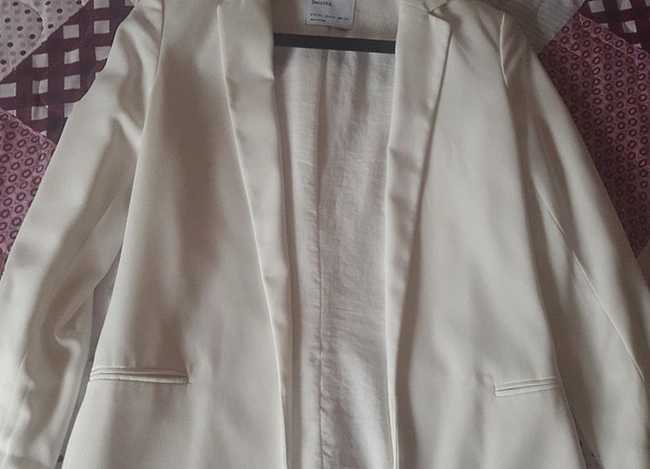 Bershka beyaz ceket
