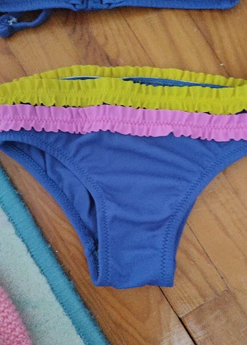 Çocuklar için Renkli Bağcıklı Bikini - Görsel 3