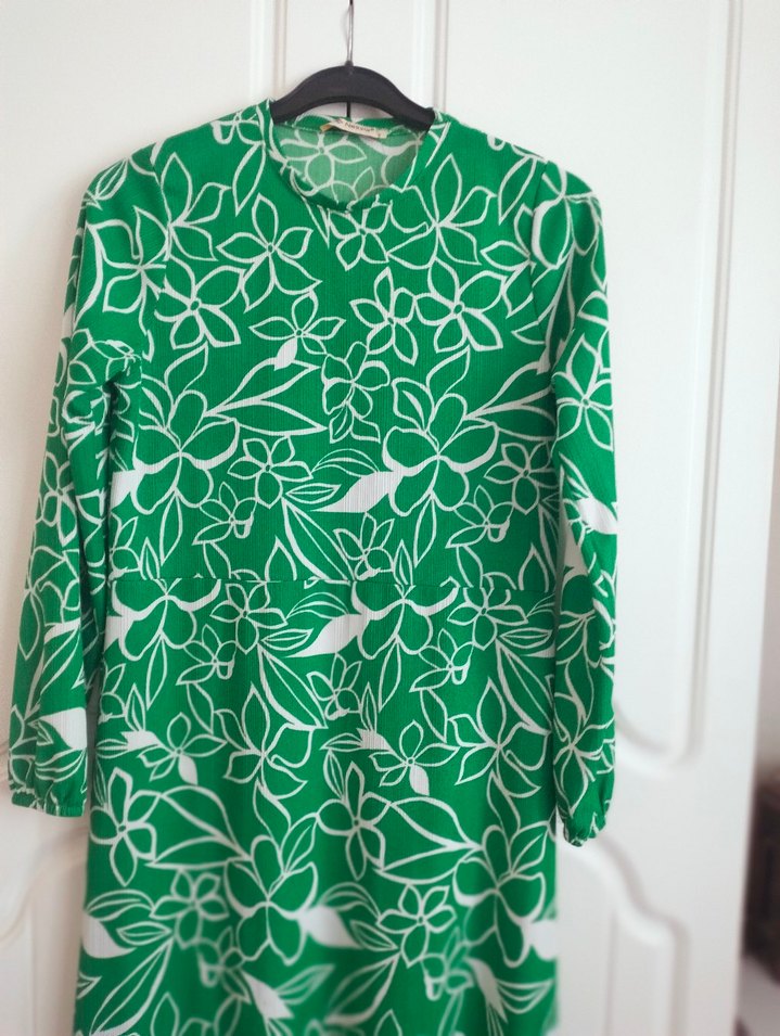 Uzun Kollu Yeşil Baskılı Bohem Elbise - Görsel 2