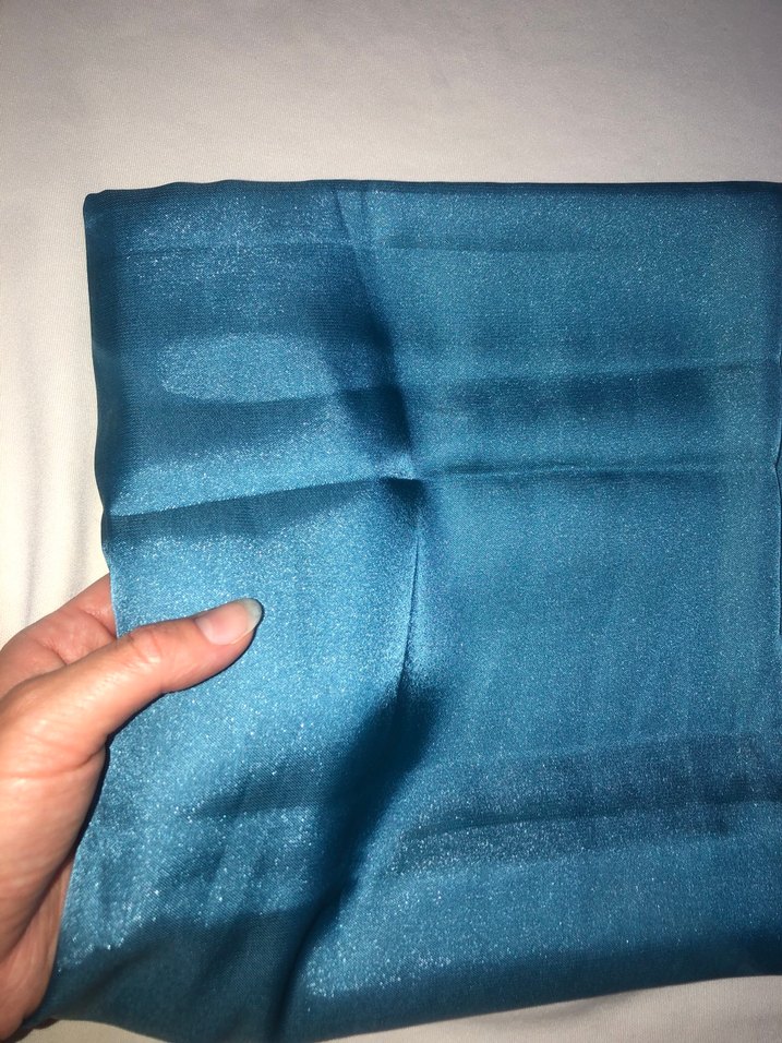 Mavi Parlak eşarp - Görsel 3