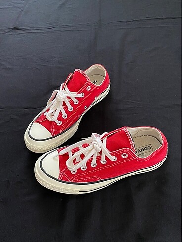 38 Beden kırmızı Renk Orijinal Converse Chuck 70