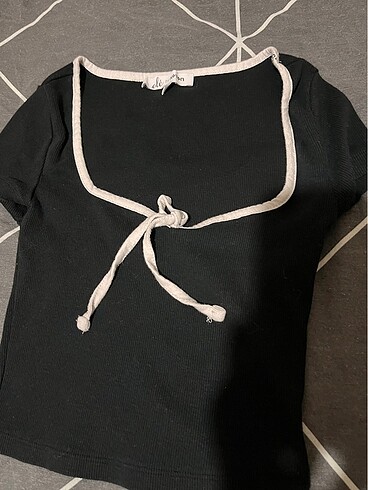 s Beden Koton bağcıklı crop bluz