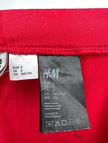 s Beden kırmızı Renk H&M Mini Şort %70 İndirimli.