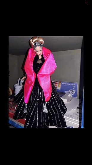 1998 Happy Holidays Barbie