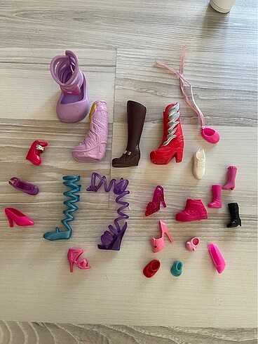 Barbie, Winx, Polly pocket