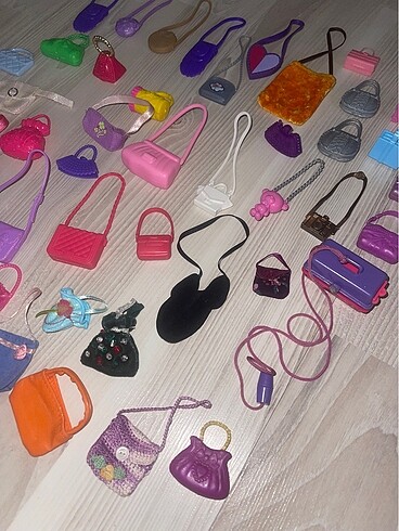 Barbie Barbie vb. çantalar