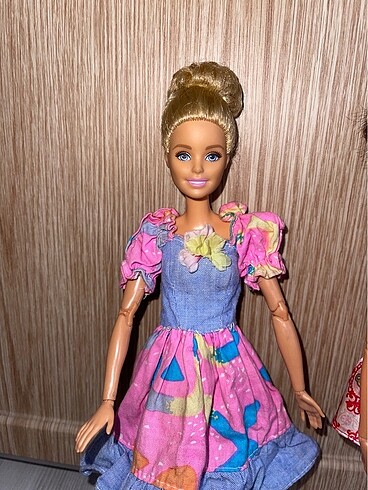 Barbie Barbie sonsuz hareketler