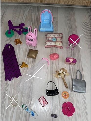 Barbie aksesuarlar