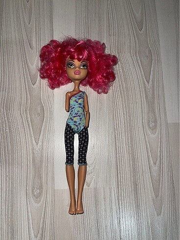 Monster High Monster High Bebek Howleen Wolf