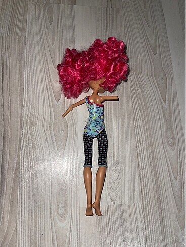 Beden Monster High Bebek Howleen Wolf