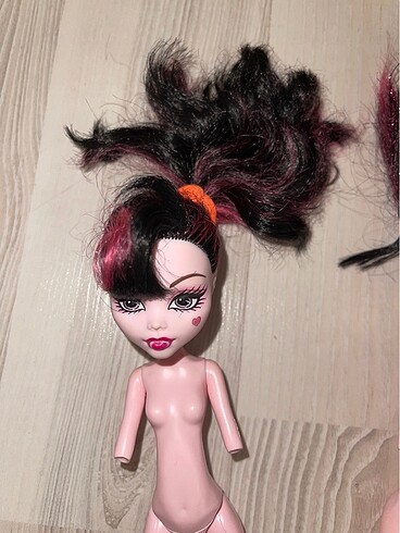 Beden Renk Monster high Frankie Draculaura