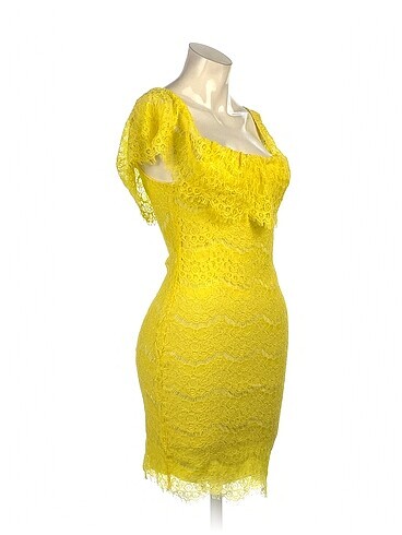 Diğer PreLoved Kısa Elbise %70 İndirimli.