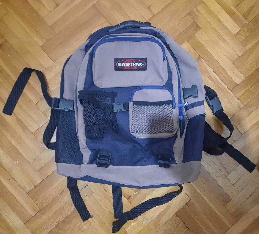 EASTPAK SIRT ÇANTASI - Görsel 2