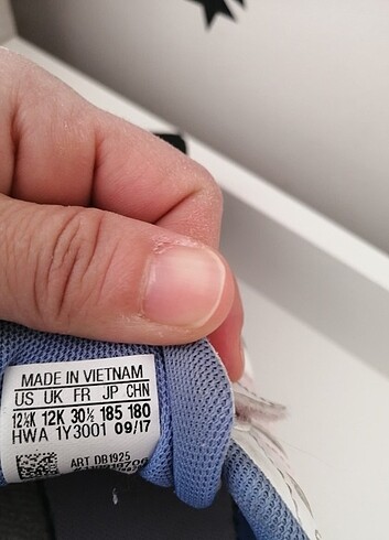 30 Beden Adidas çocuk spor ayakkabı.. Orjinal.. 