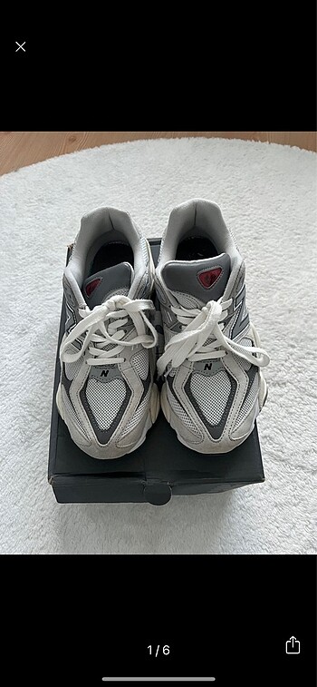 New balance 9060