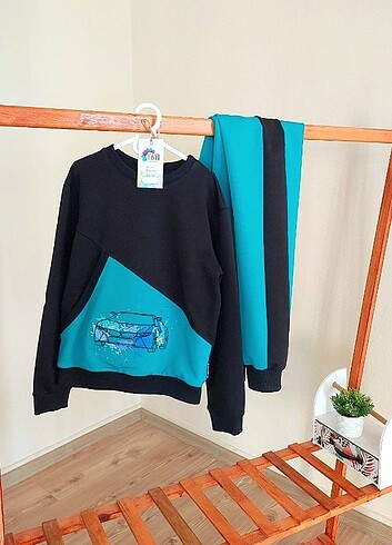 Diğer Sweatshirt ve pantalon 8 yaş için
