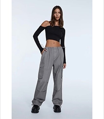 Stradivarius paraşüt pantolon