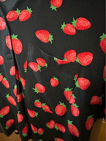 Çilek desenli  gömlek - Görsel 2