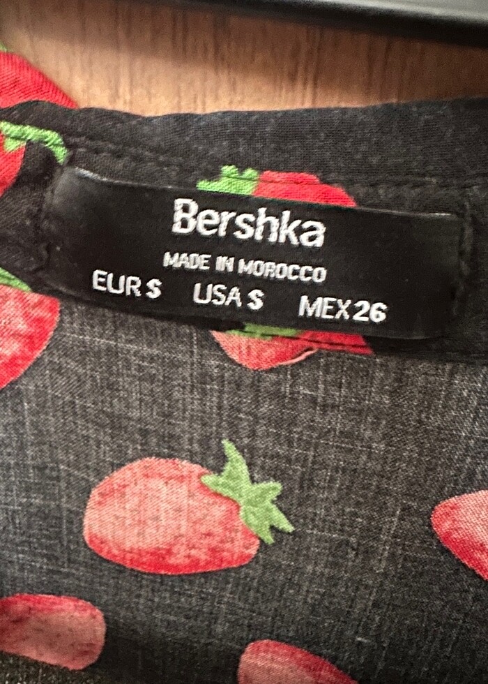 Çilek desenli  gömlek - Görsel 4