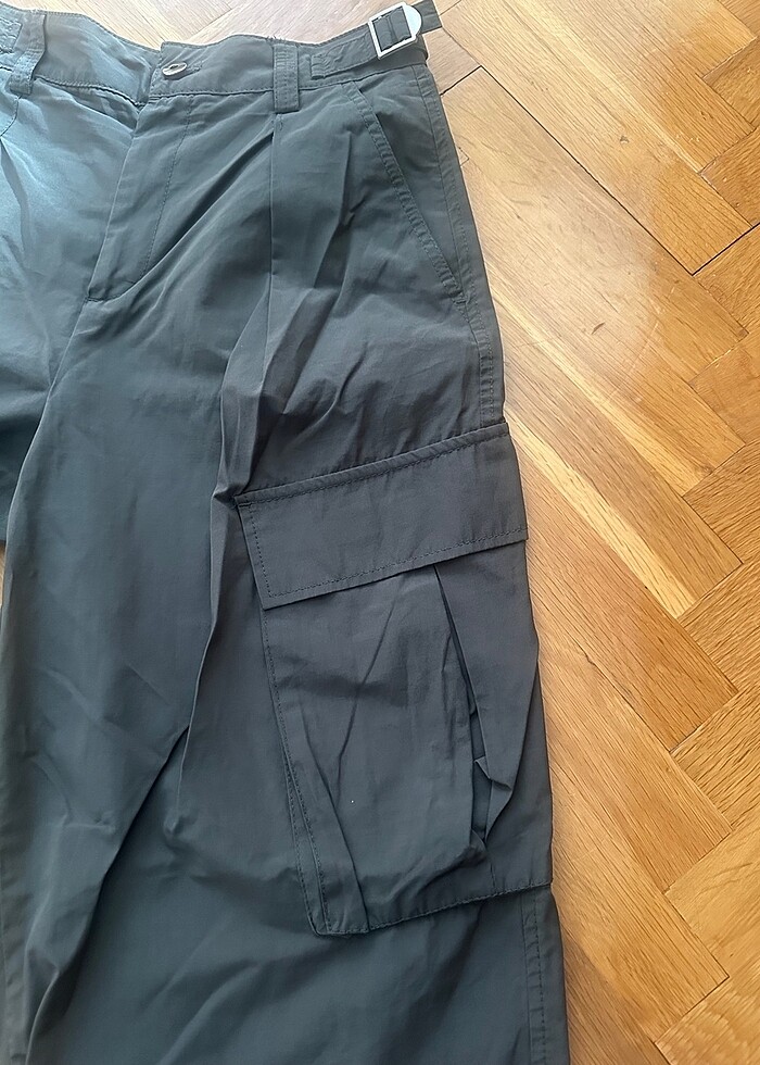 Bershka paraşüt kargo pantolon - Görsel 4