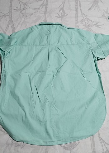 Mavi  Gömlek Oversize / Geniş Kesim sıfır üründür.  1 adet - Görsel 3