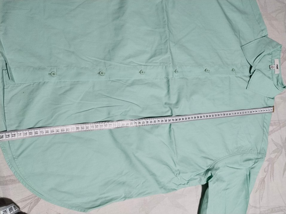 Mavi  Gömlek Oversize / Geniş Kesim sıfır üründür.  1 adet - Görsel 4