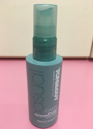 Toni&Guy; Deniz tuzu etkili şekillendirici saç spreyi