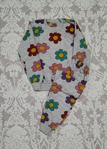 Çiçekli çocuk pijama takım
