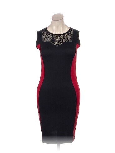 PreLoved Kısa Elbise %70 İndirimli.