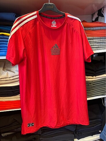Adidas Tişört