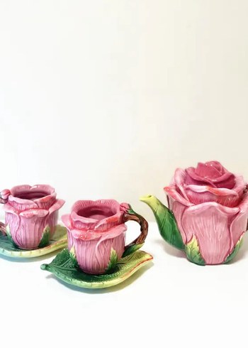 American Vintage Pembe Gül Desenli Seramik Çay Seti