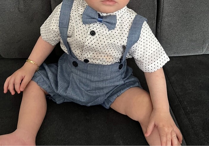 Diğer Bebek papyonlu takım
