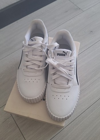 37 Beden beyaz Renk puma spor ayakkabı