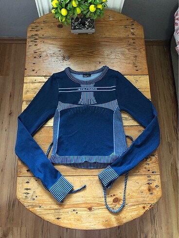 Uzun kollu lacivert body urban outfitters