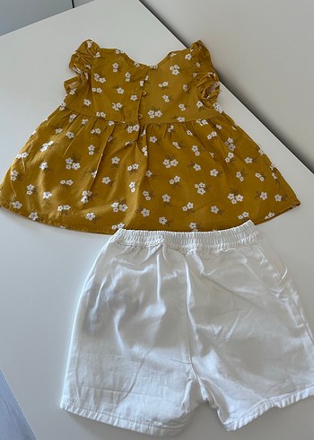 Sarı Dantelli Kız Bebek Kısa Kollu Takım 9-12 ay - Görsel 2