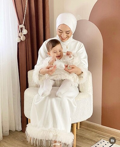 40 Beden pembe Renk Püsküllü Ebru Derebaş Elbisesi