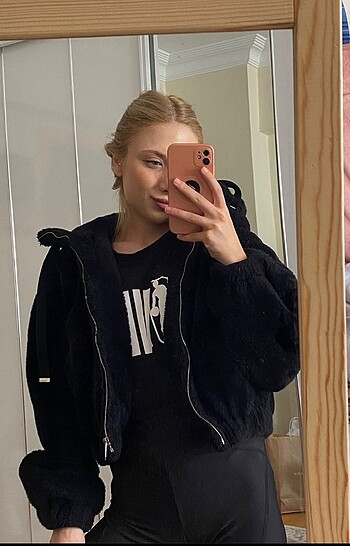 s Beden Bershka kürk??