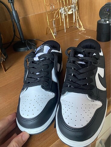 37 Beden Nike model