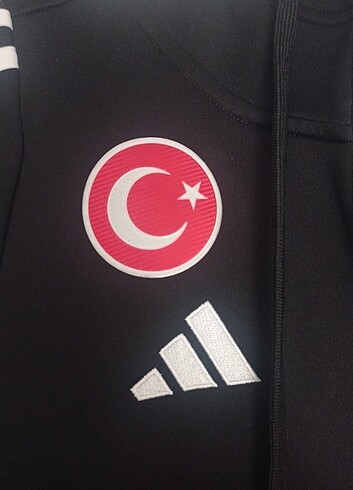 Beşiktaş Beşiktaş Antreman Üstü