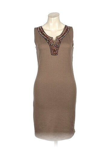 PreLoved Kısa Elbise %70 İndirimli.