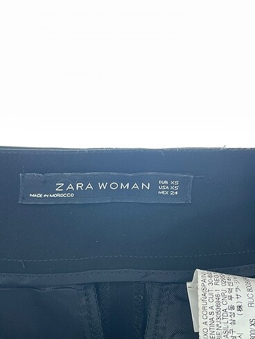 xs Beden siyah Renk Zara Kumaş Pantolon %70 İndirimli.