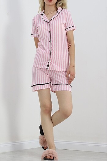 Pijama takımı