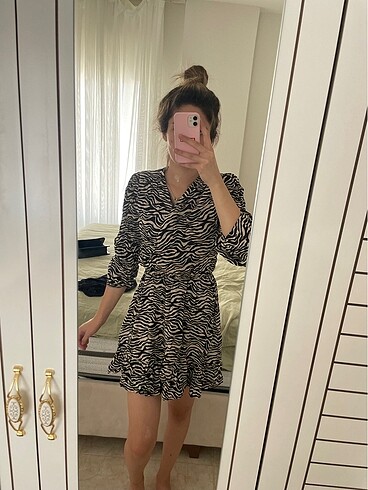 Desenli mini elbise