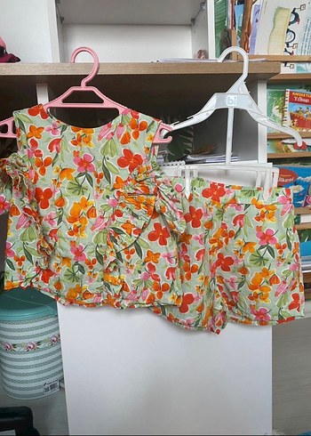 Çiçek Desenli Renkli Kız Çocuk Şortu - Görsel 2