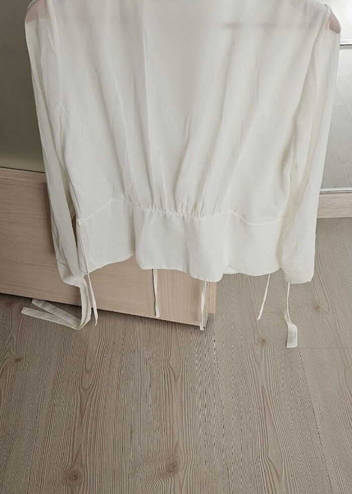 Beyaz şifon kruvaze bluz - Görsel 5