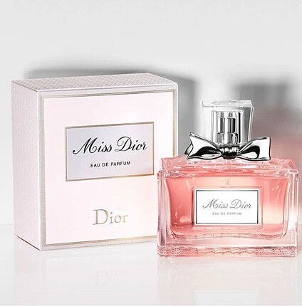 Miss dior ambalajında parfüm